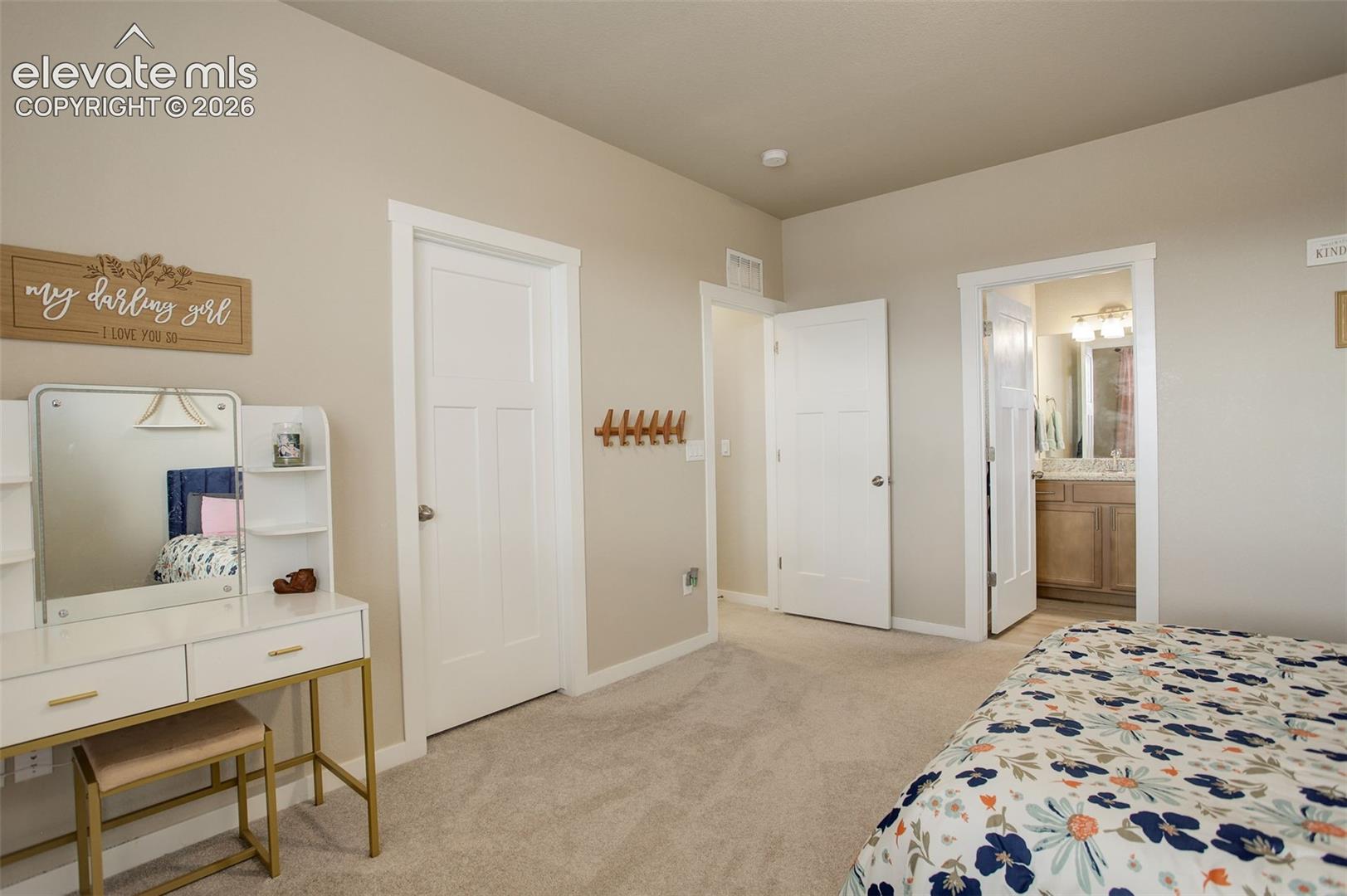 Listing photo 24 for 10877 Rolling Mesa Drive
