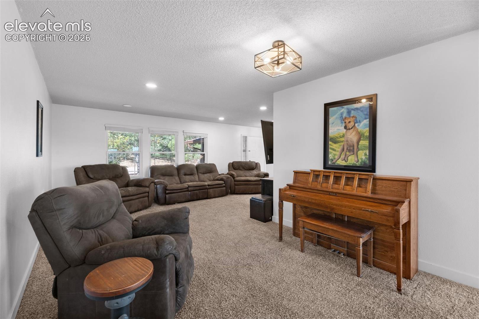 Listing photo 8 for 118 Sunbird Cliffs Lane