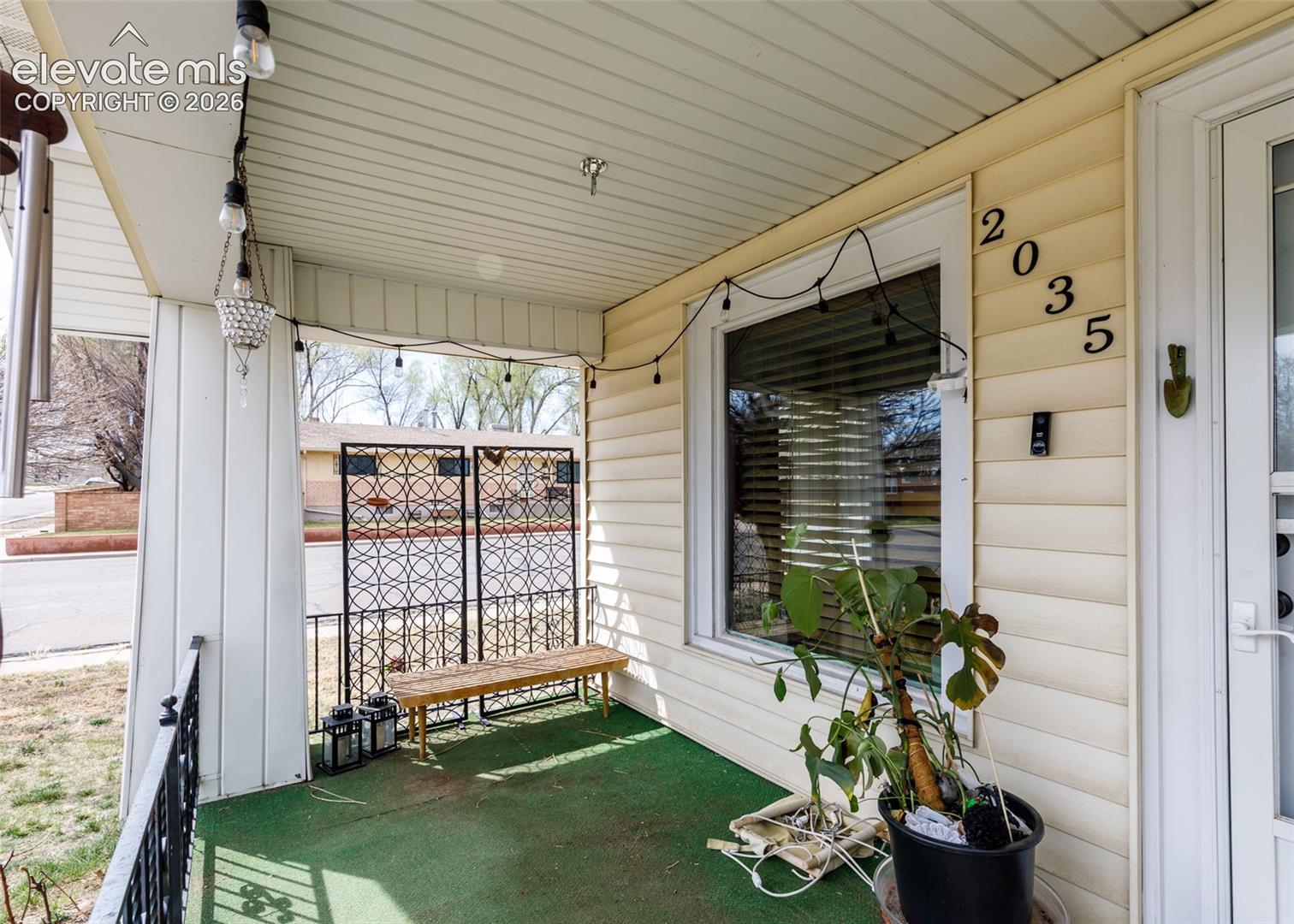 Listing photo 37 for 2035 Pine Street