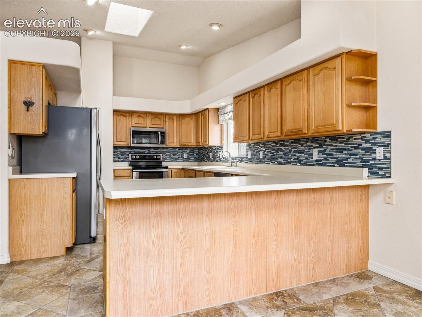 Listing photo 5 for 10 Brave Eagle Court