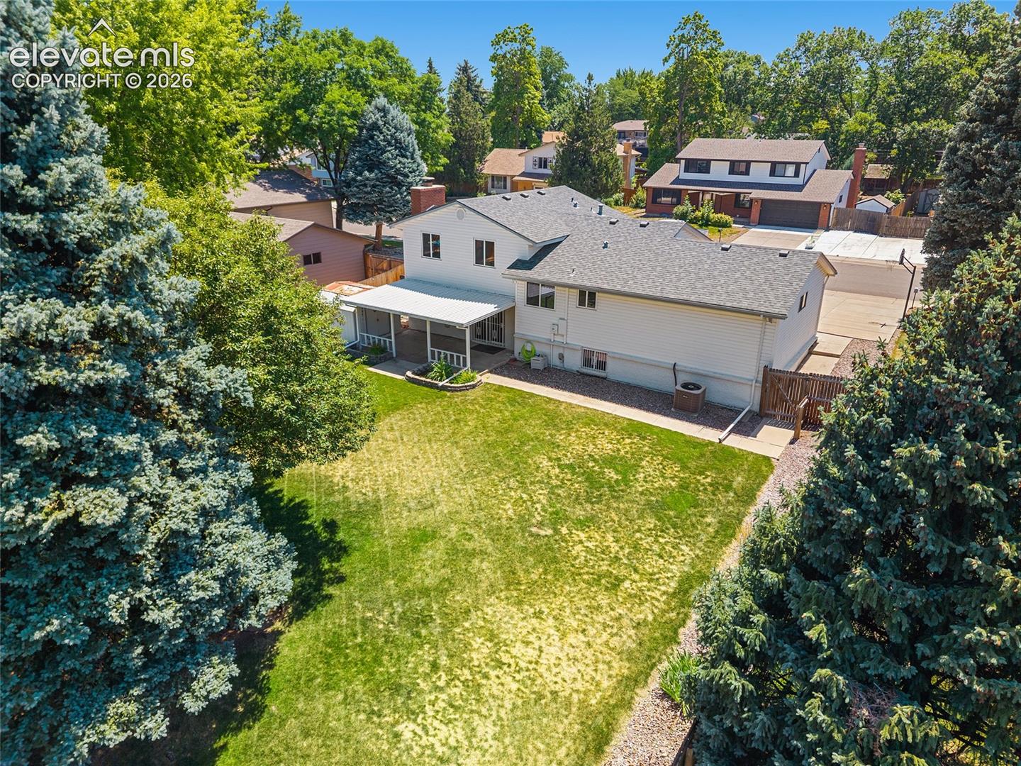 Listing photo 41 for 4695 W Stanford Avenue