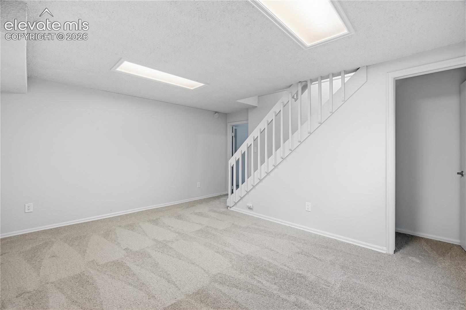 Listing photo 25 for 4571 Sunnyhill Drive
