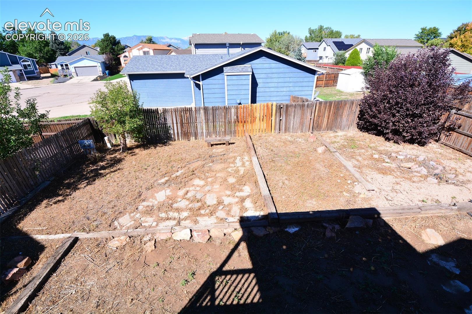 Listing photo 31 for 2040 Fairweather Way