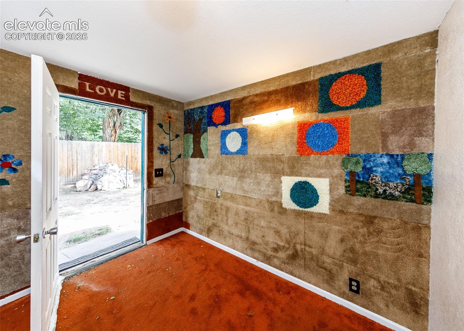 Listing photo 30 for 2203 Templeton Gap Road