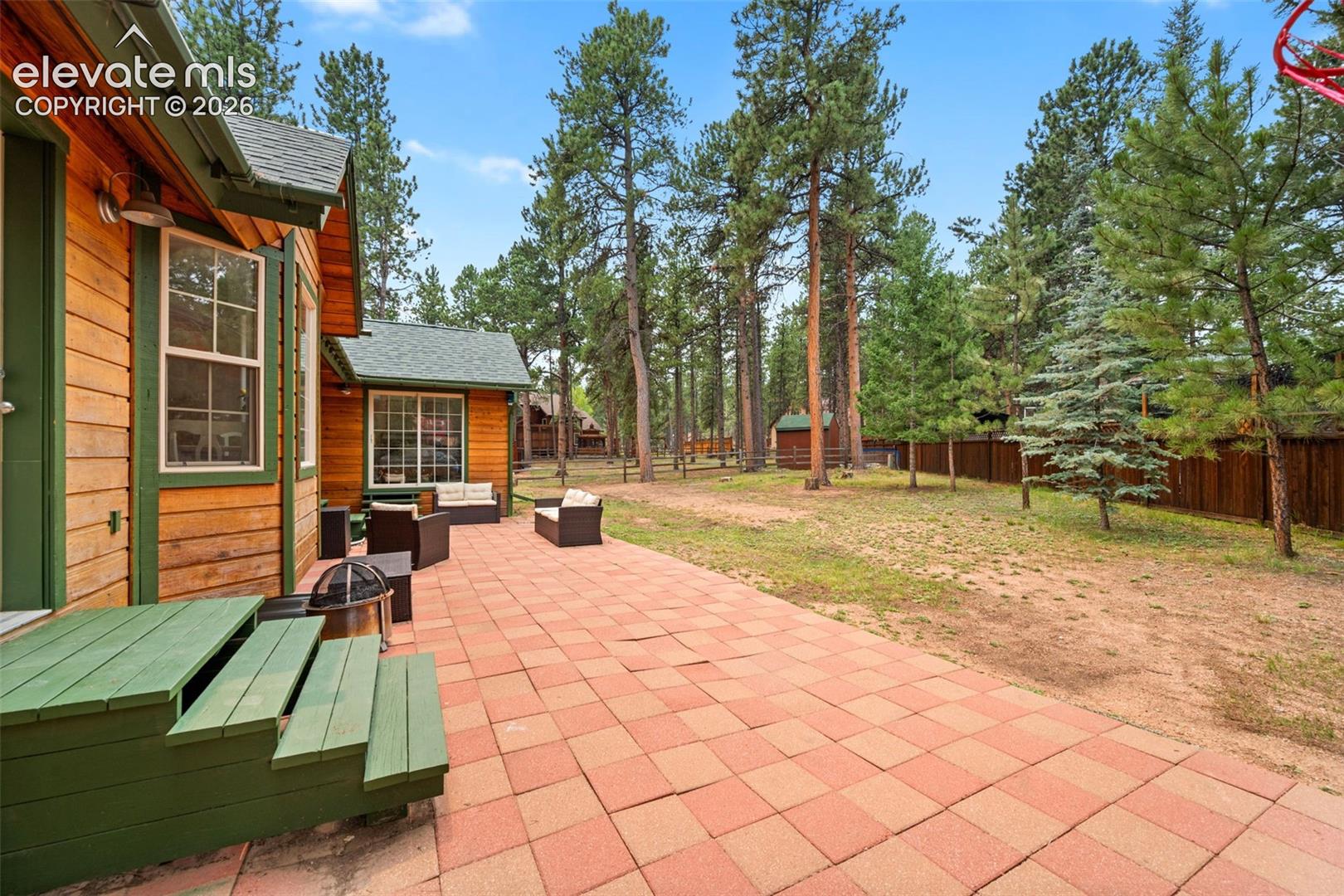 Listing photo 27 for 1400 Eagle Trace Court