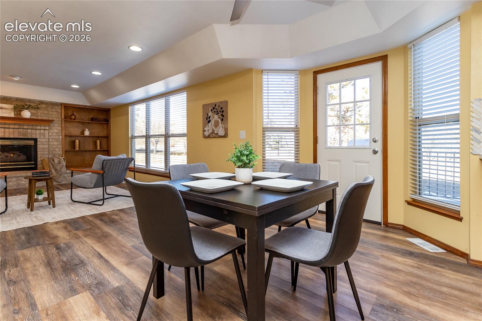 Listing photo 15 for 2690 Edenderry Drive