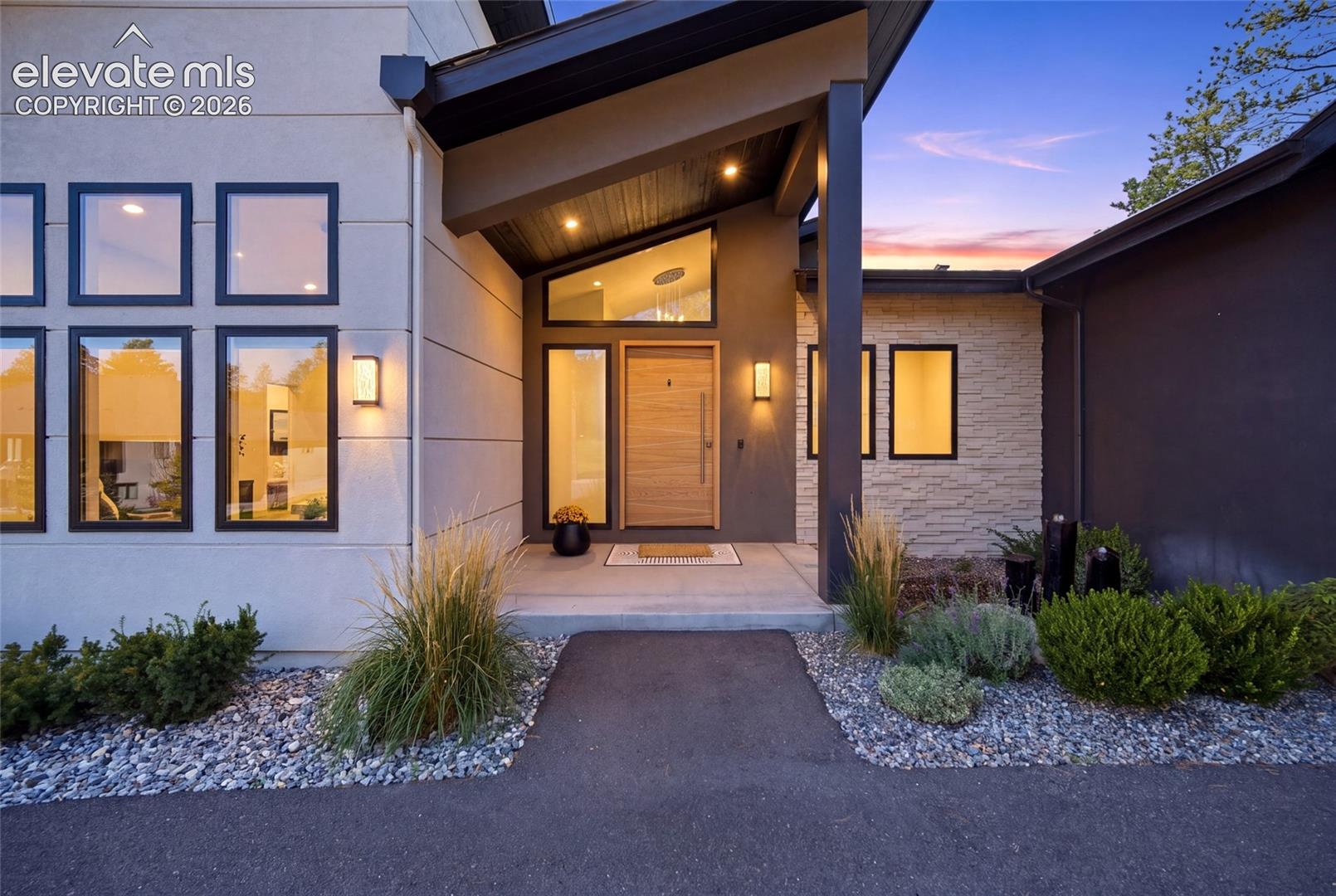 Listing photo 4 for 17110 Copper Valley Court