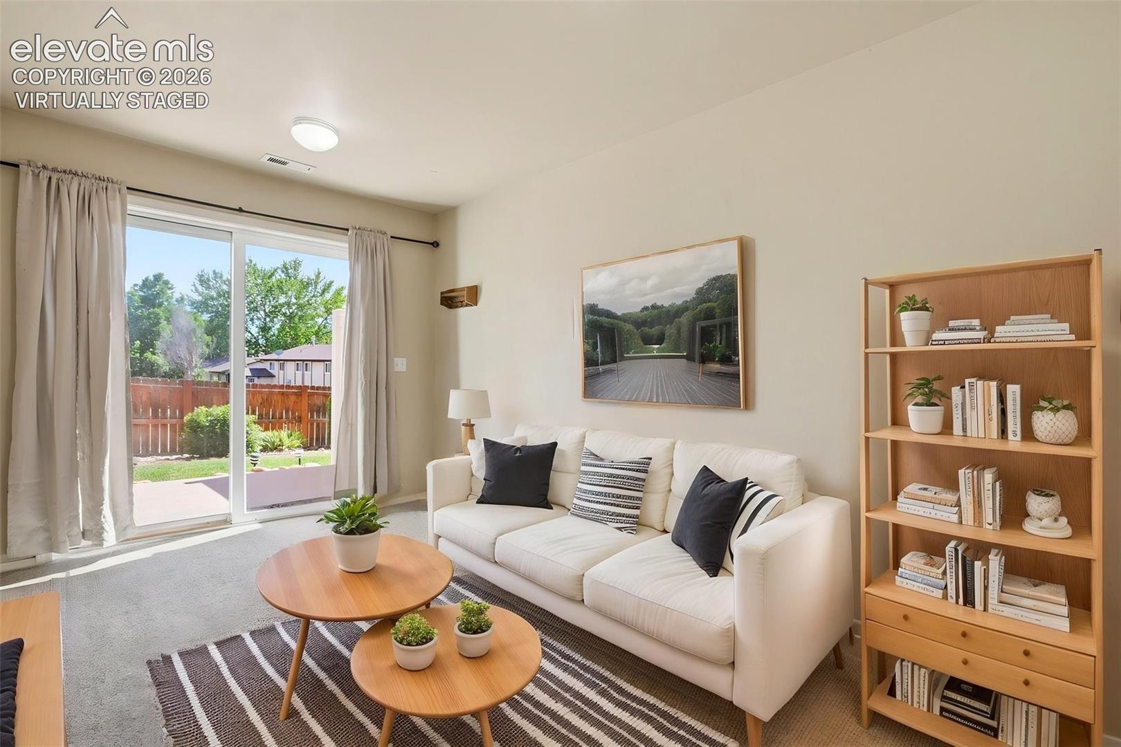 2310 La Salle Street, photo 38