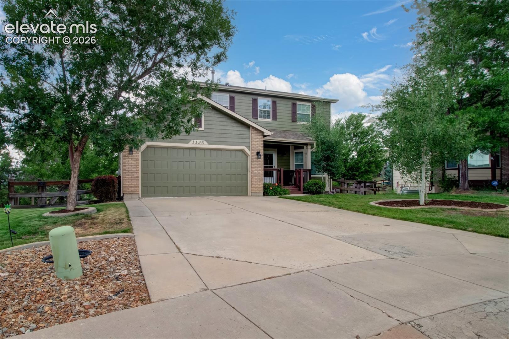 Listing photo 3 for 1136 Lawn Lake Trail