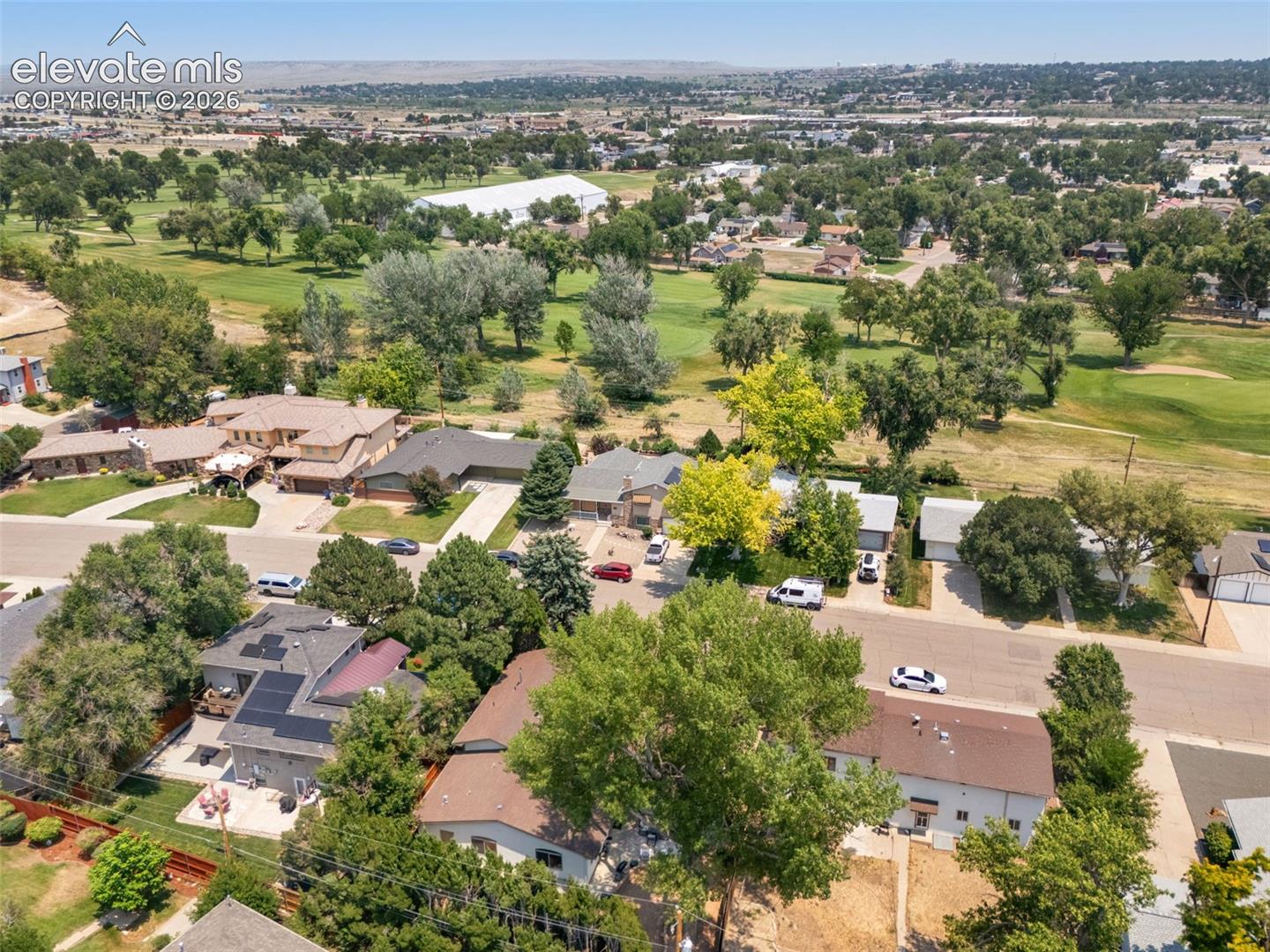 Listing photo 35 for 2935 Country Club Drive