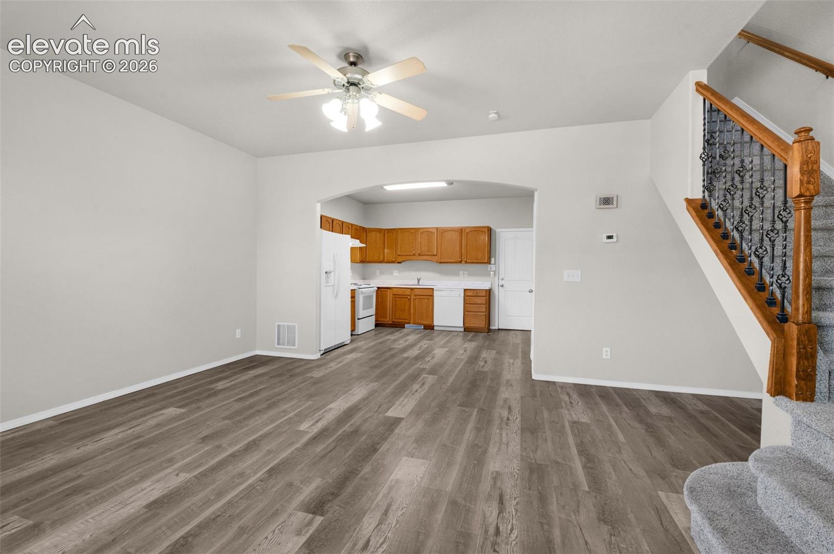 Listing photo 8 for 1034 Fountain Mesa Drive