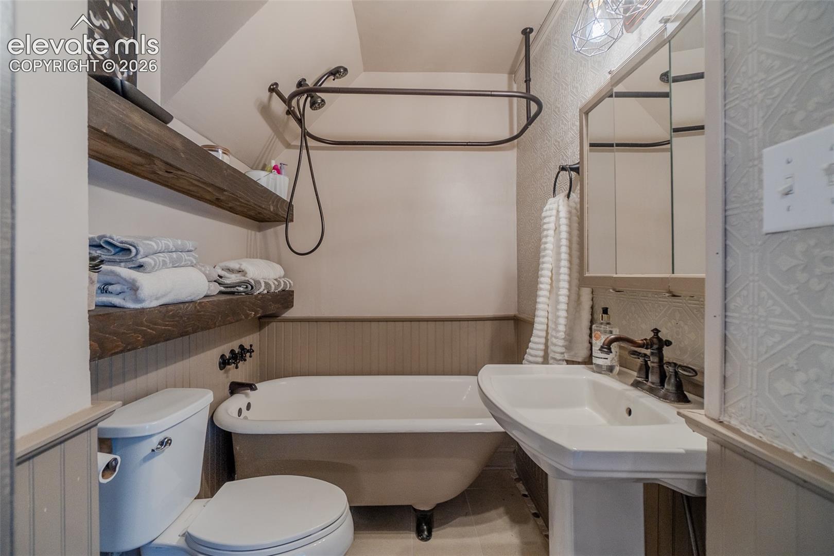 Listing photo 33 for 2701 Wood Avenue