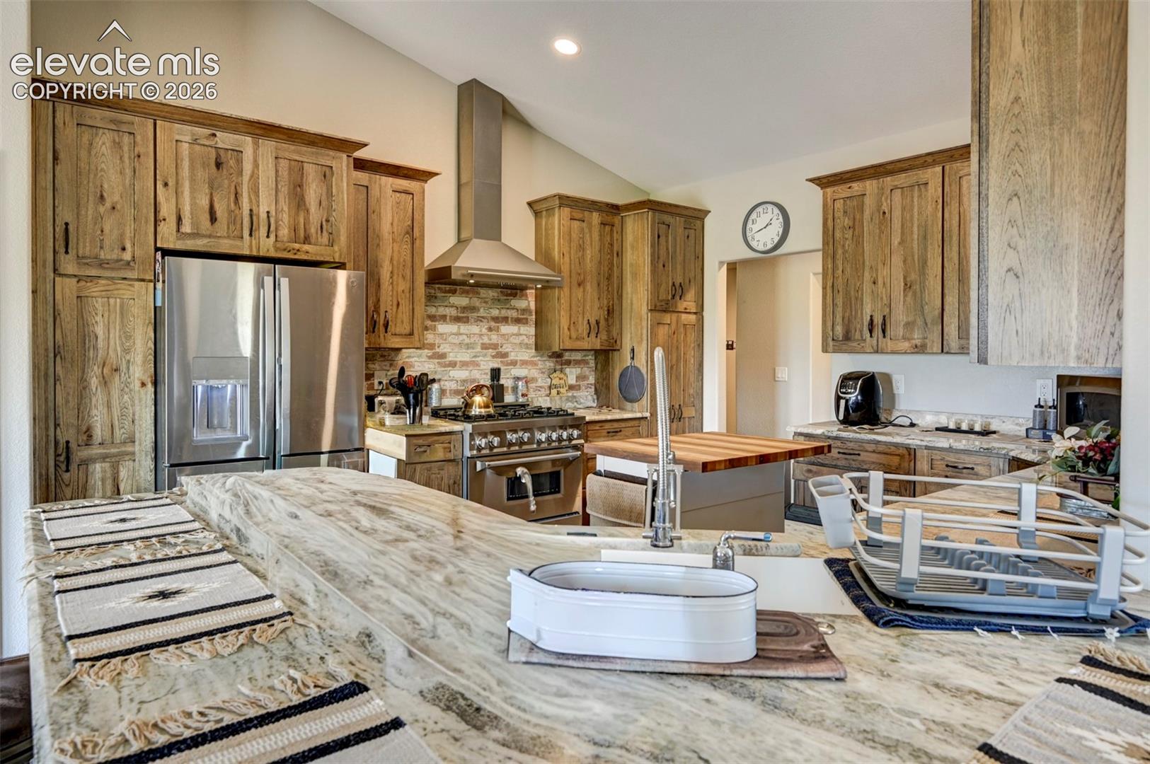 Listing photo 9 for 10130 Shumway Road
