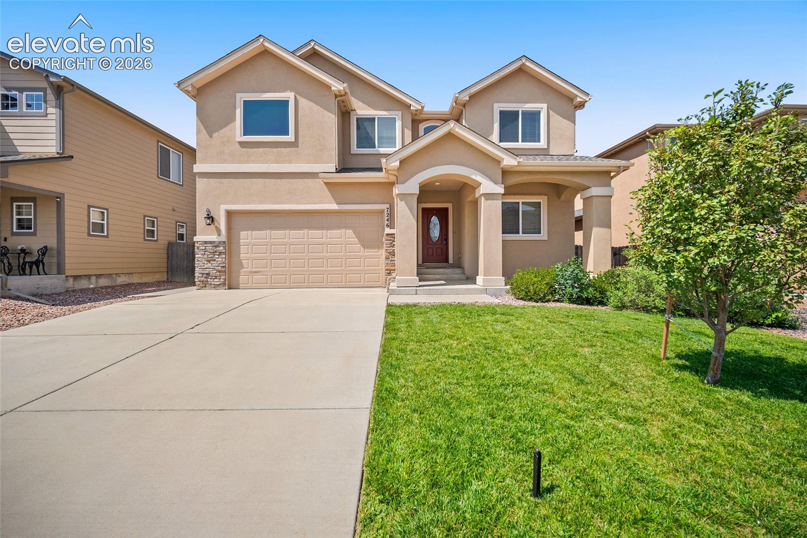 Listing photo 2 for 7246 Dutch Loop