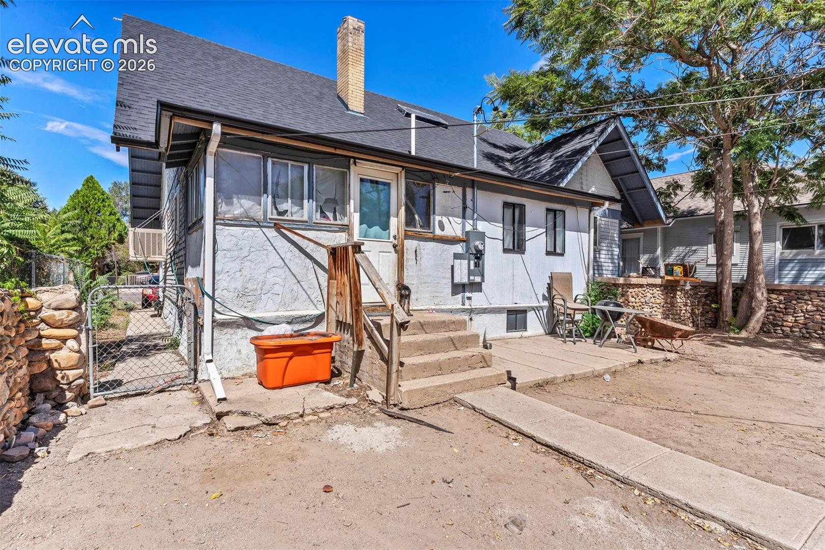 Listing photo 29 for 1008 E 8th Street