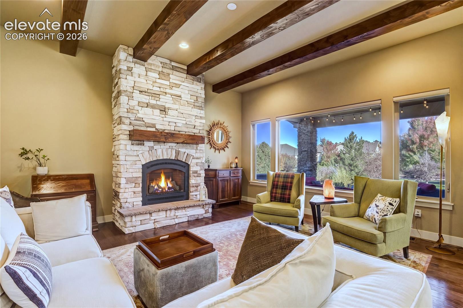 Listing photo 6 for 12427 Creekhurst Drive