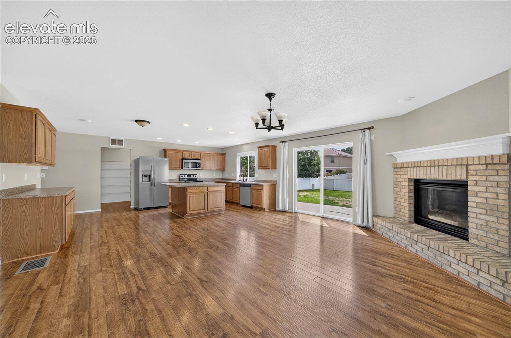 Listing photo 12 for 7935 Campground Drive
