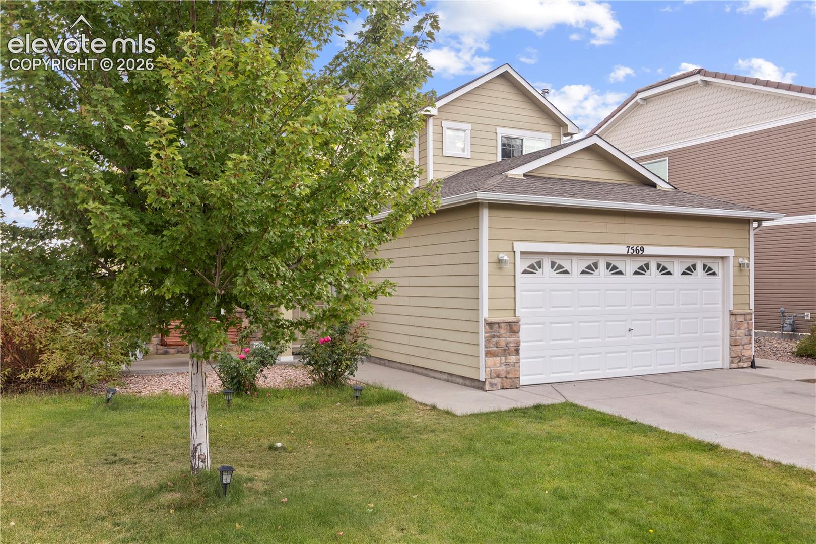 7569 Chenoa Court, photo 2