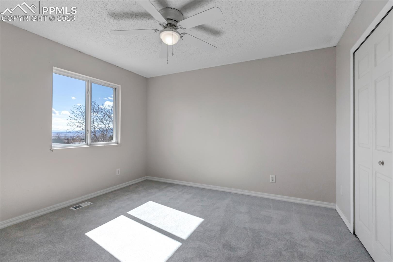 Listing photo 27 for 2375 Lisa Drive