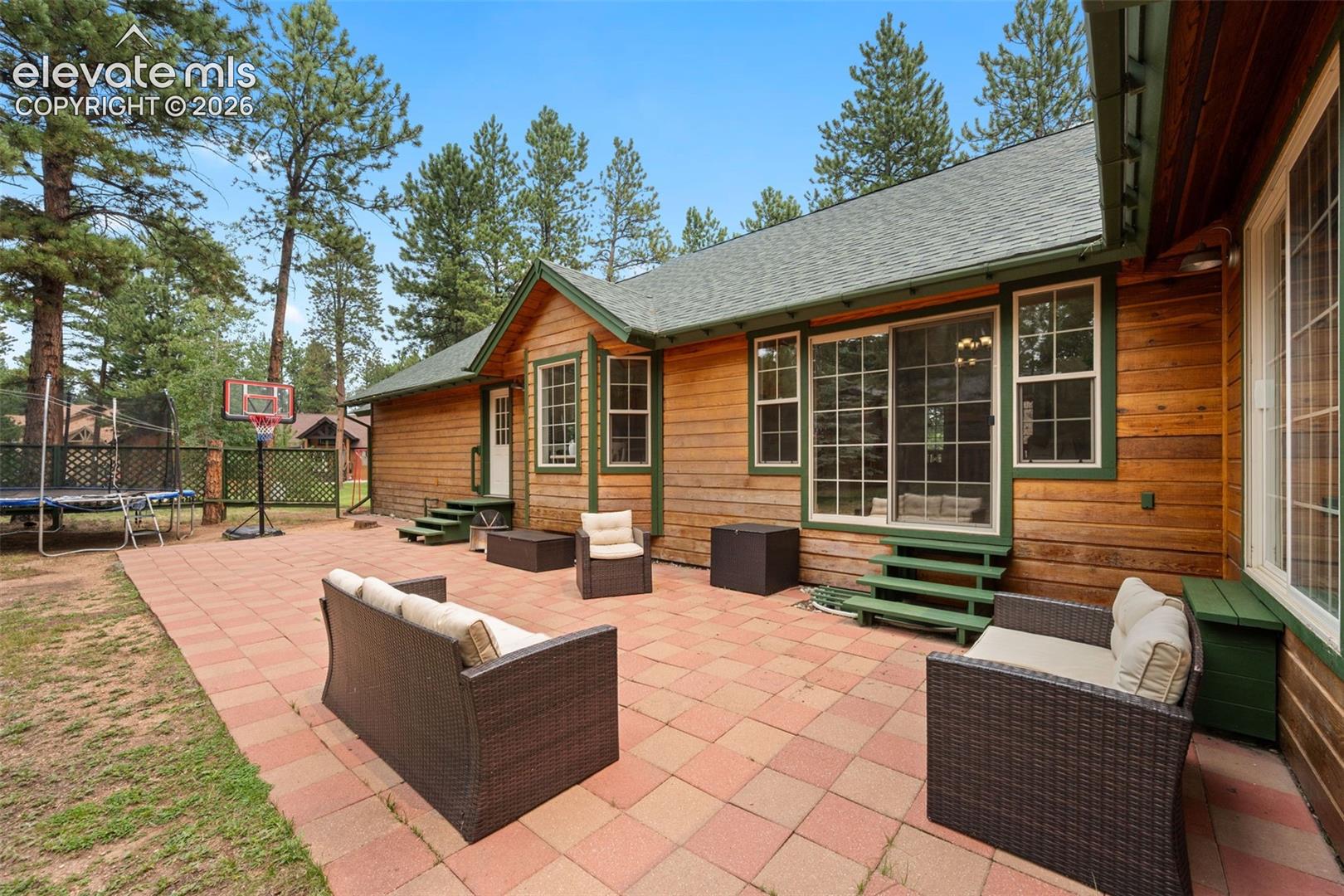 Listing photo 5 for 1400 Eagle Trace Court