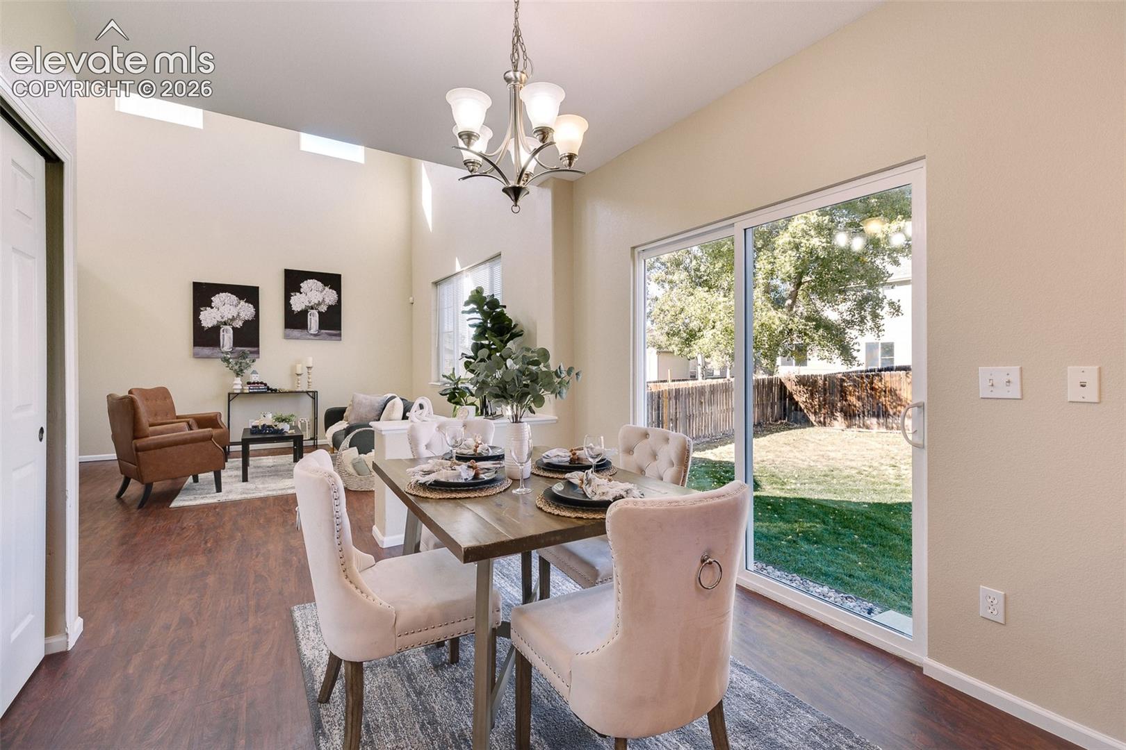 Listing photo 8 for 7752 Blue Vail Way