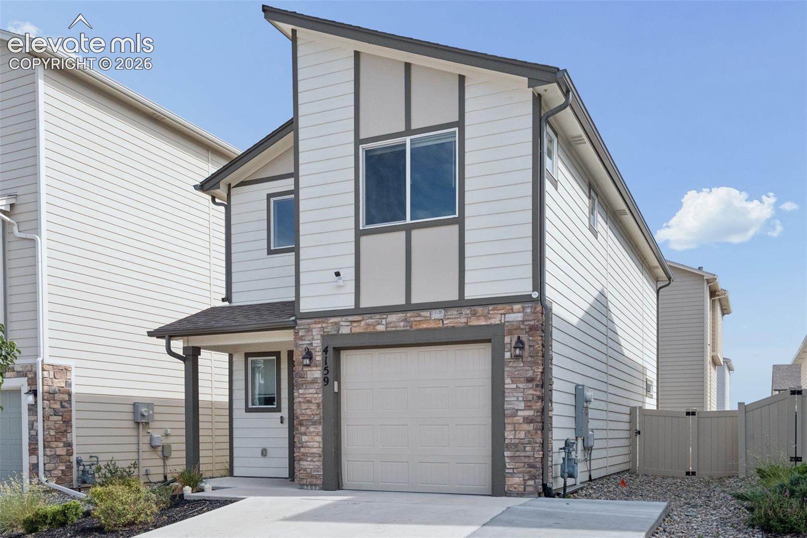 Listing photo 2 for 4159 Samaritan Loop