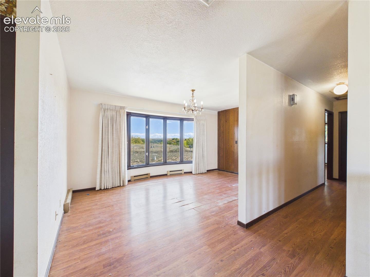 Listing photo 7 for 1980 27th Lane