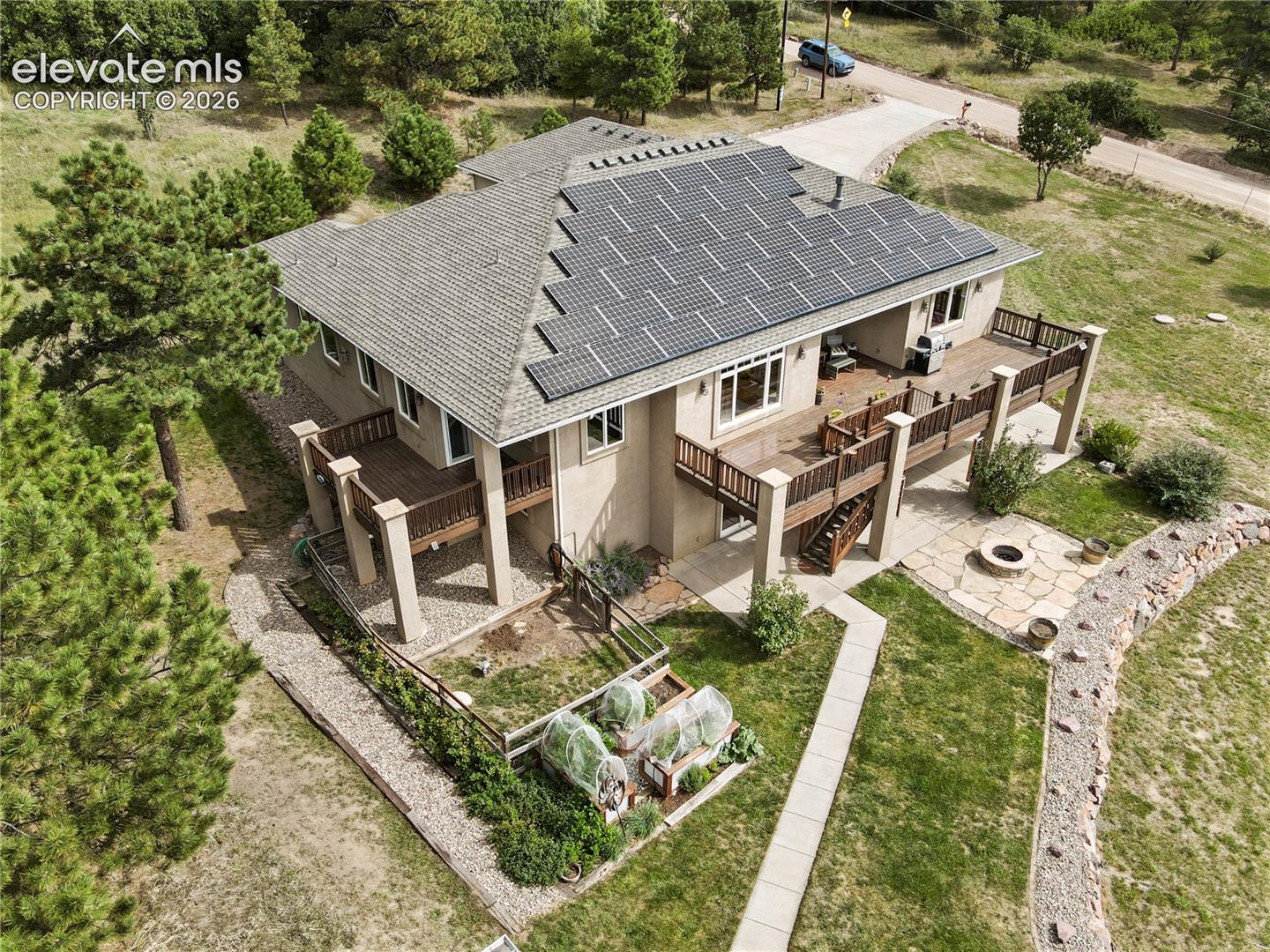 Listing photo 38 for 3290 Hamal Circle