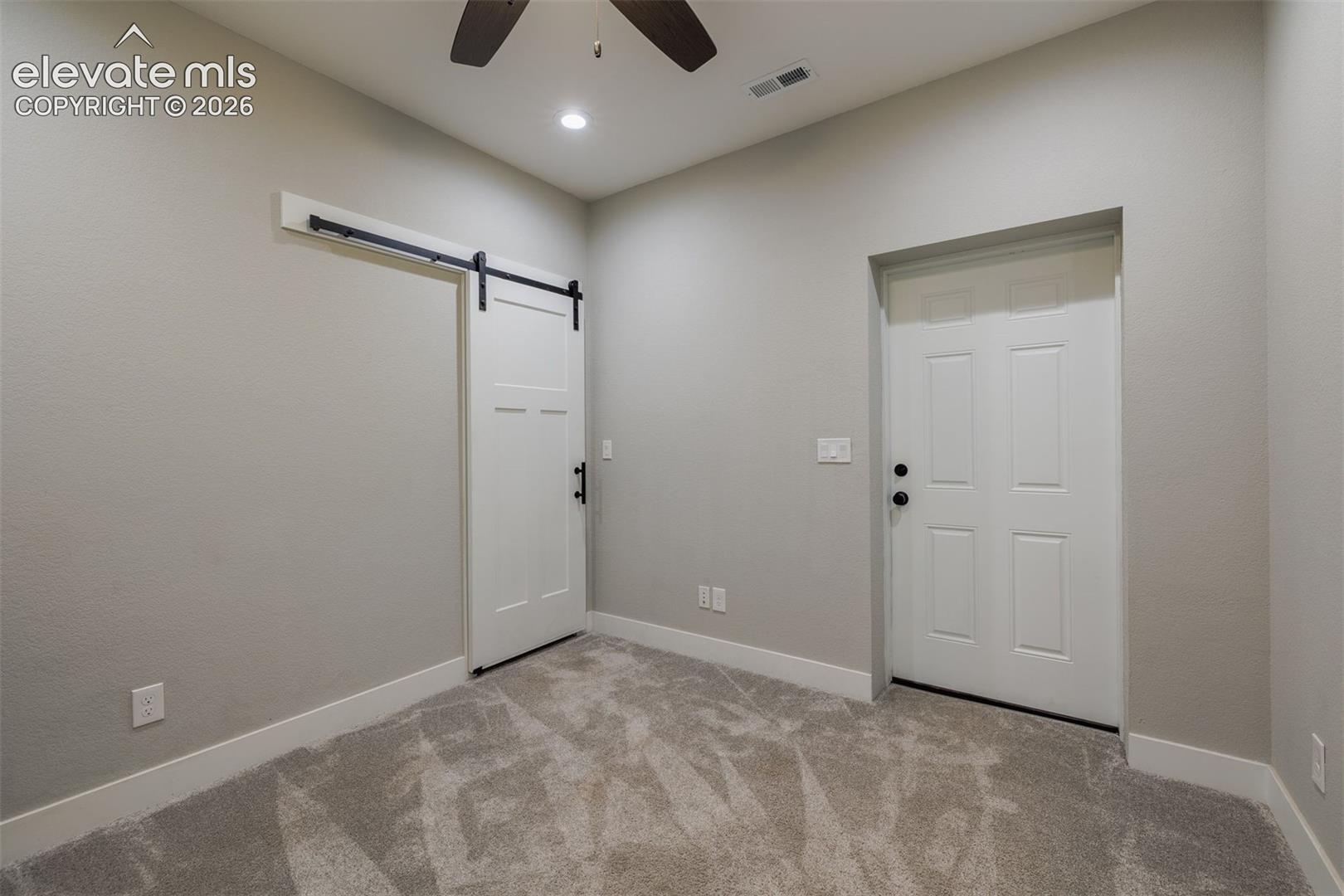 Listing photo 39 for 412 Obsidian Drive