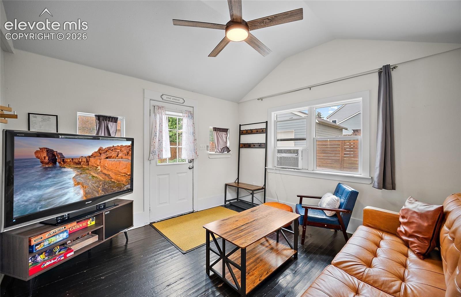 Listing photo 39 for 1007 E Boulder Street