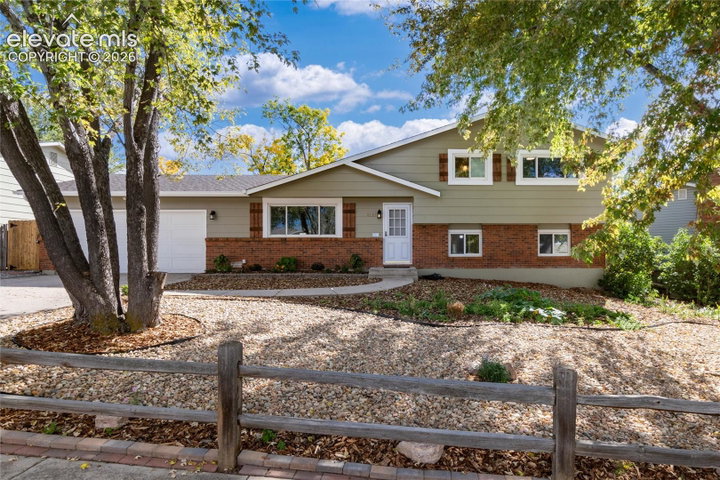 6135 Sapporo Drive — listing photo