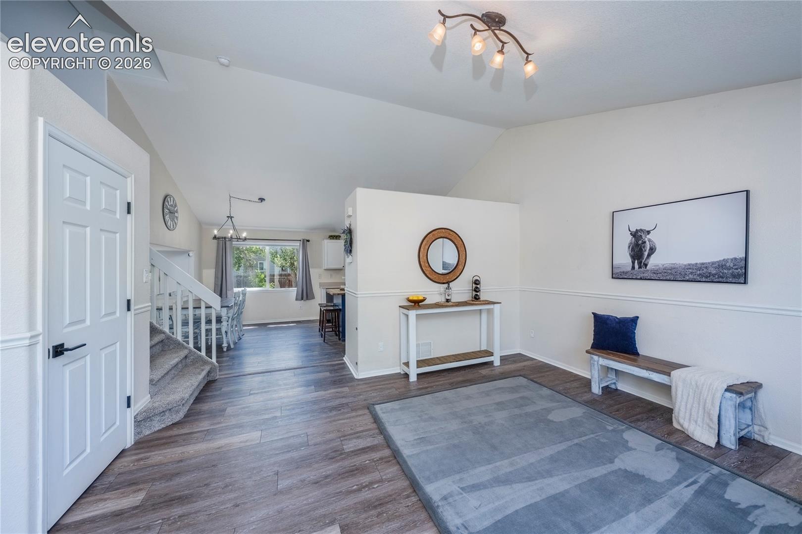 Listing photo 8 for 5664 Mesa Mountain Way