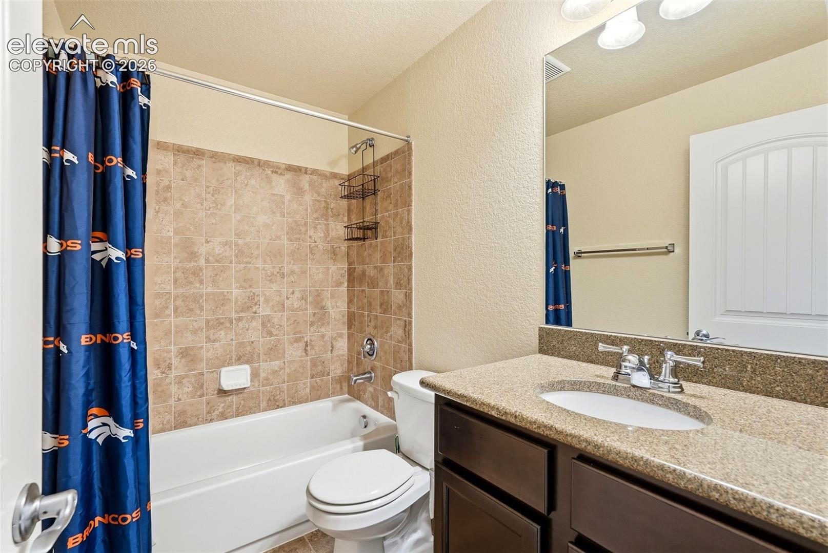 Listing photo 28 for 10567 Mount Evans Drive