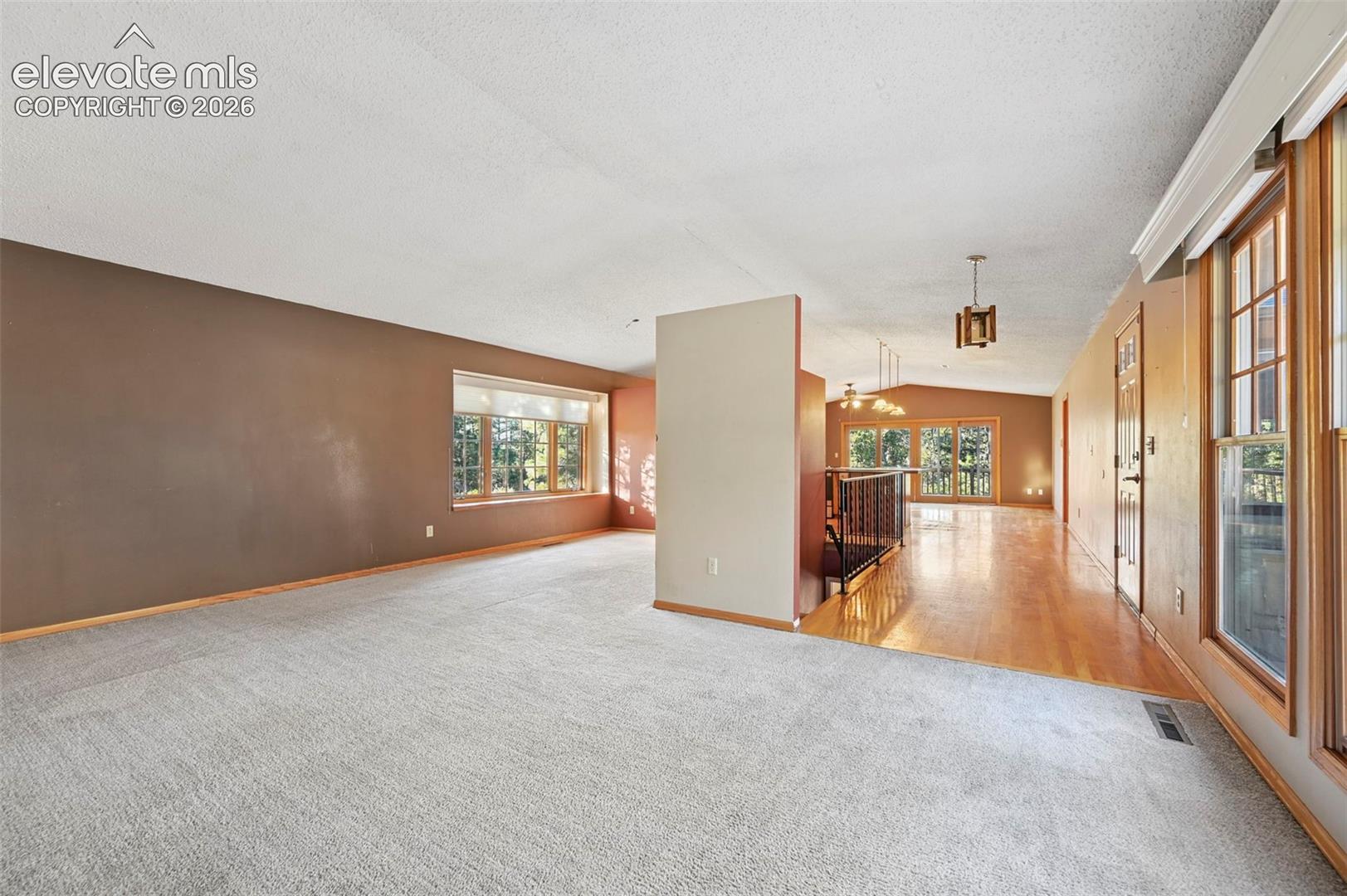 Listing photo 9 for 19280 doewood Drive