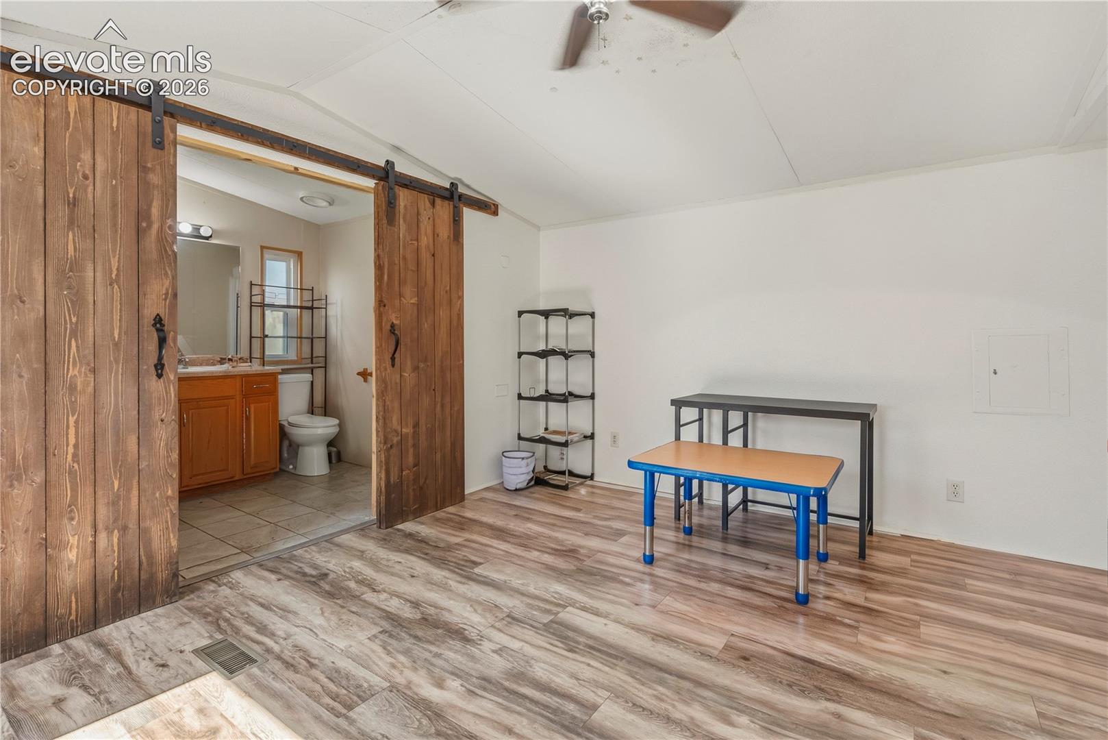 Listing photo 23 for 114 Mojave Way