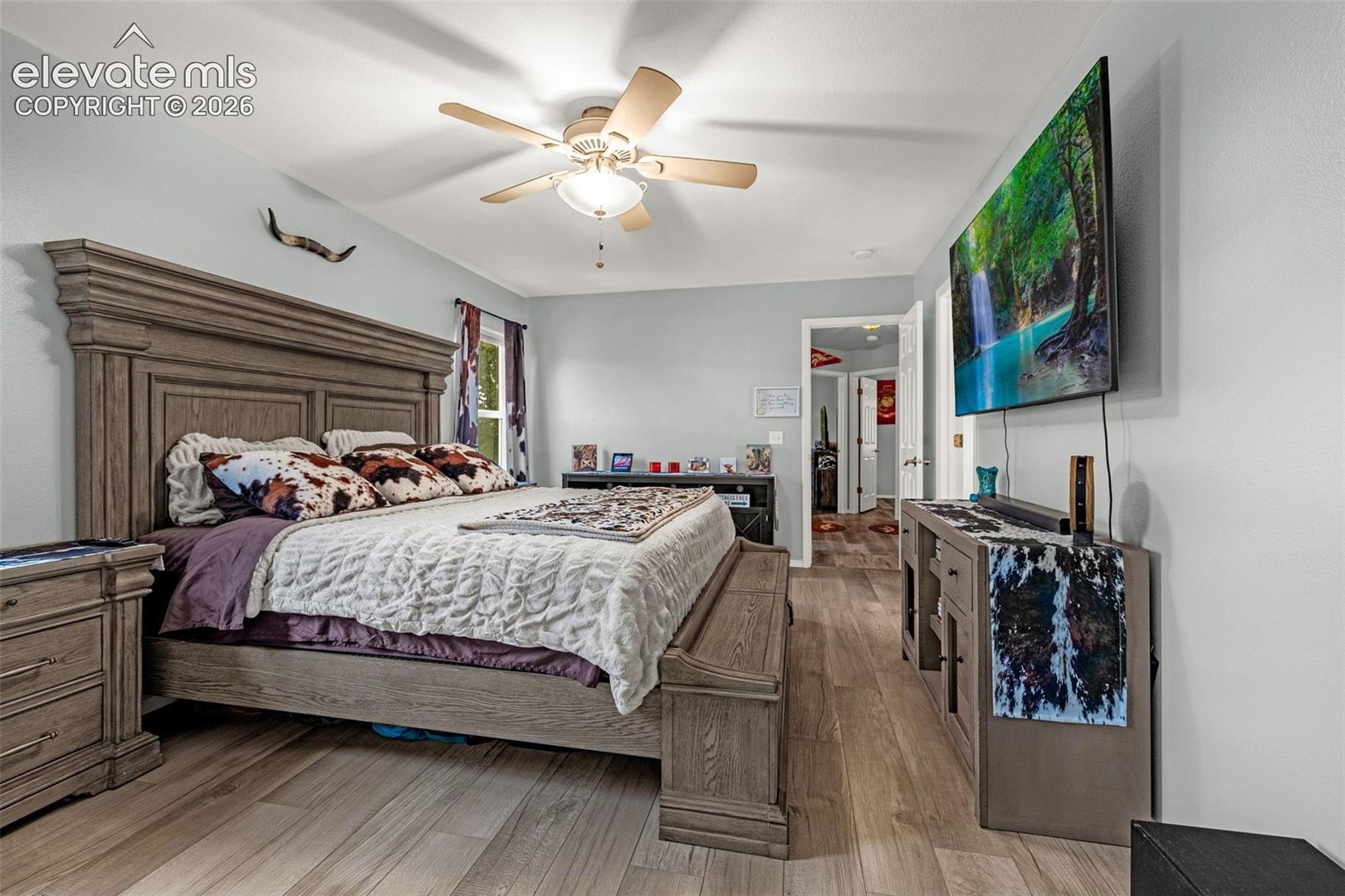 Listing photo 17 for 15628 Dawson Creek Drive