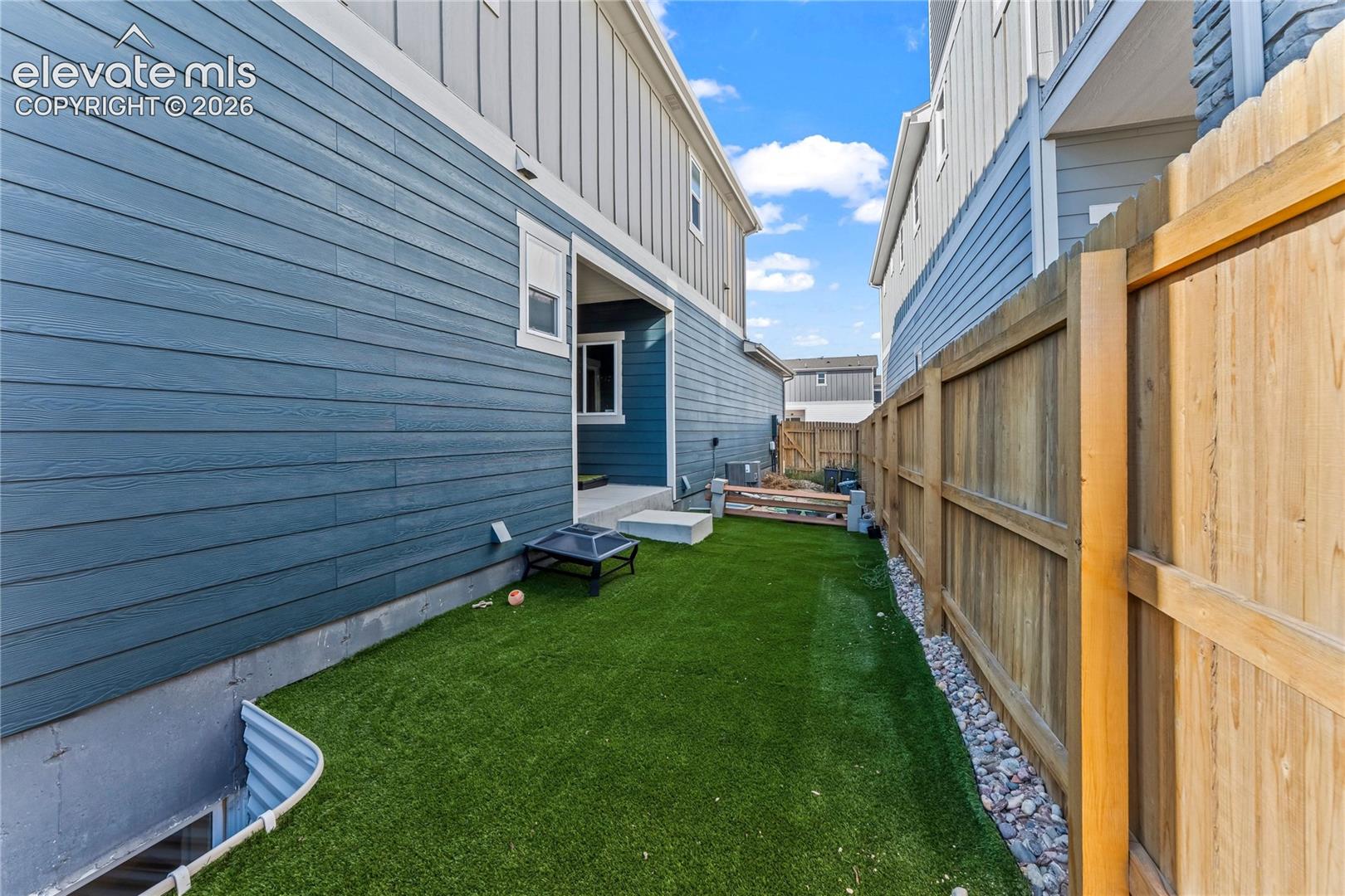Listing photo 17 for 7815 Ochre View