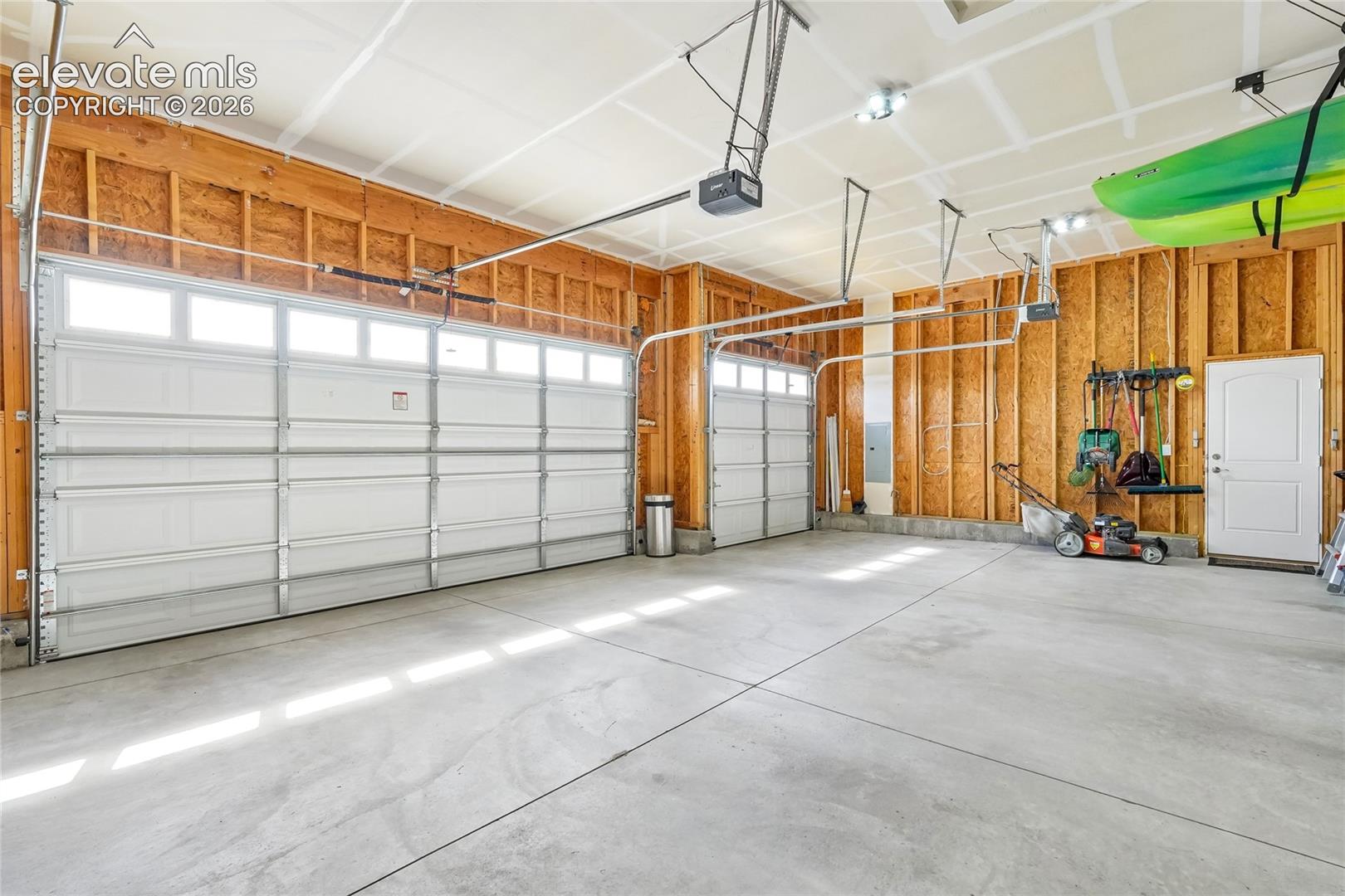 Listing photo 36 for 13117 Stone Peaks Way