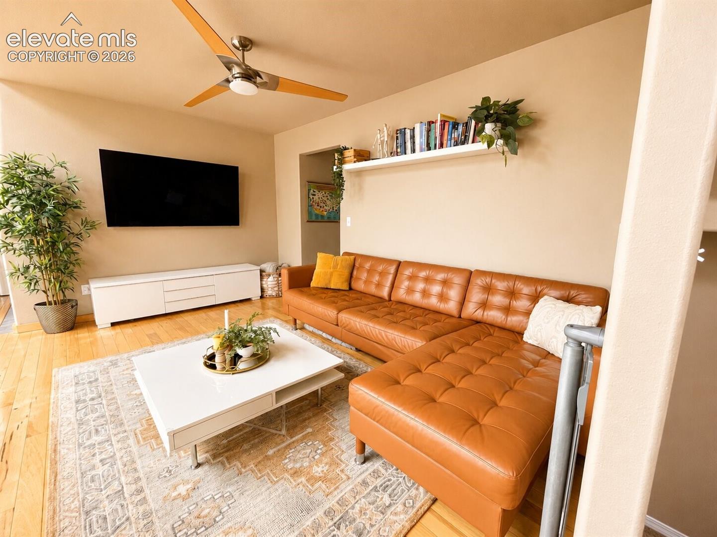 Listing photo 10 for 4440 Prairie Street