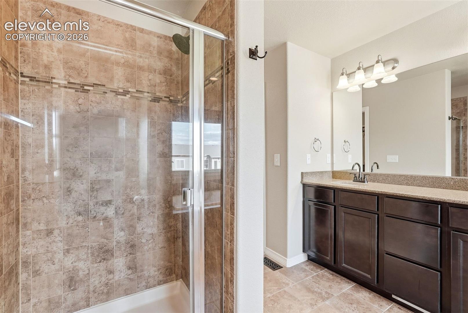 Listing photo 35 for 10567 Mount Evans Drive