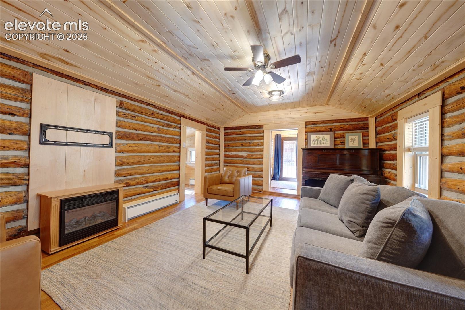 6865 Howard Street, photo 8
