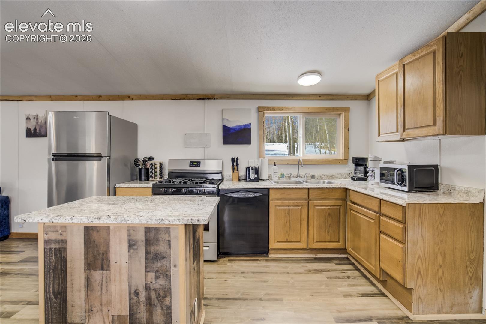 Listing photo 36 for 10665 S Highway 67