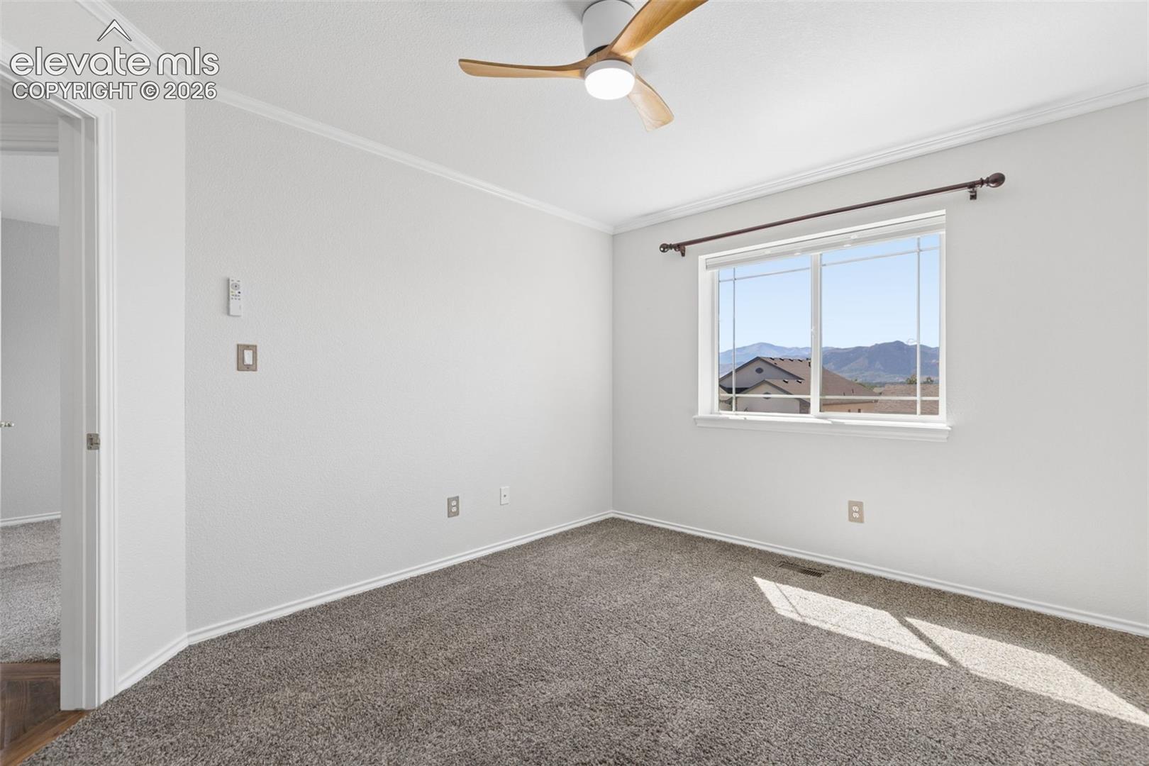Listing photo 34 for 1622 Lookout Springs Drive