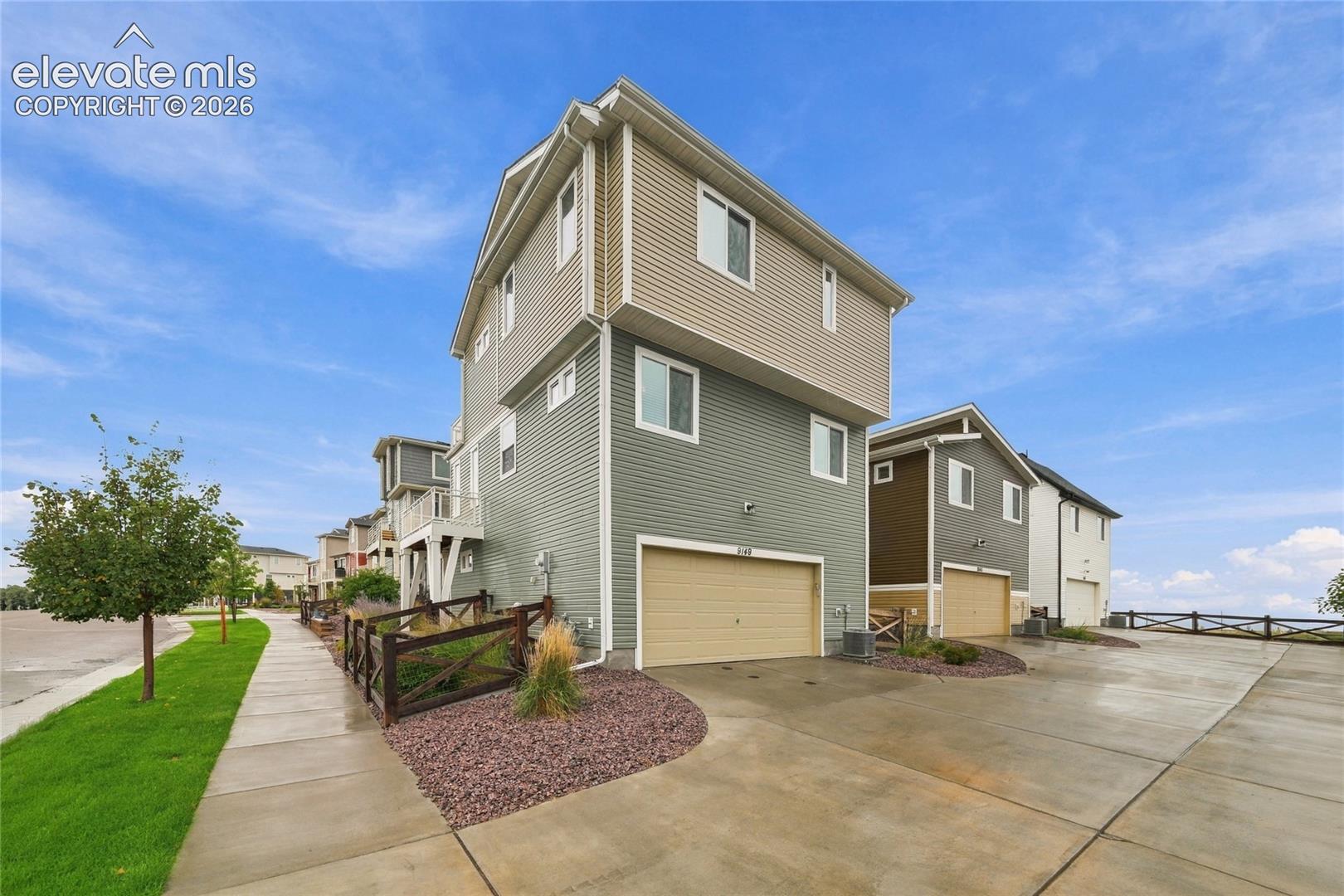 9149 Castlebear Drive, photo 25