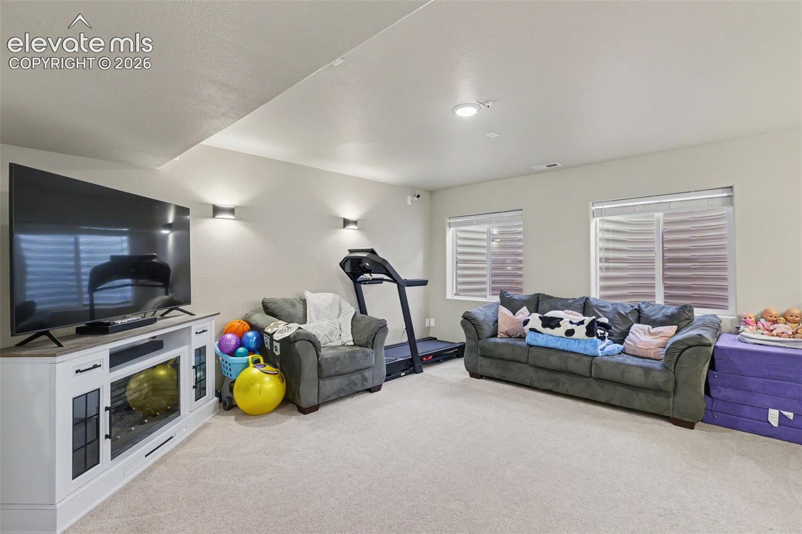 Listing photo 33 for 12172 Eagle Crest Court