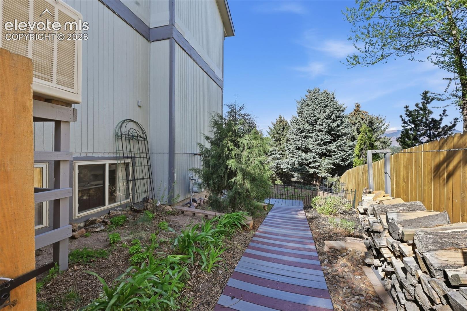6364 Galway Drive, photo 38