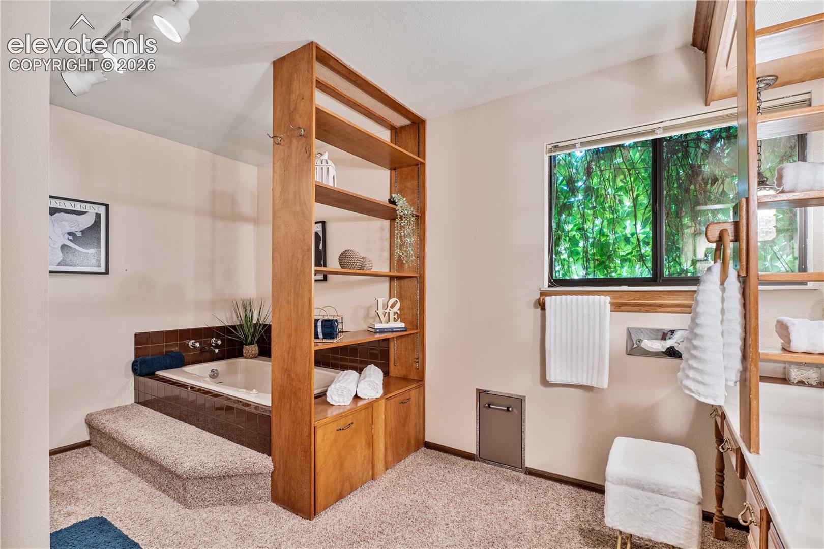Listing photo 16 for 222 Clio Avenue