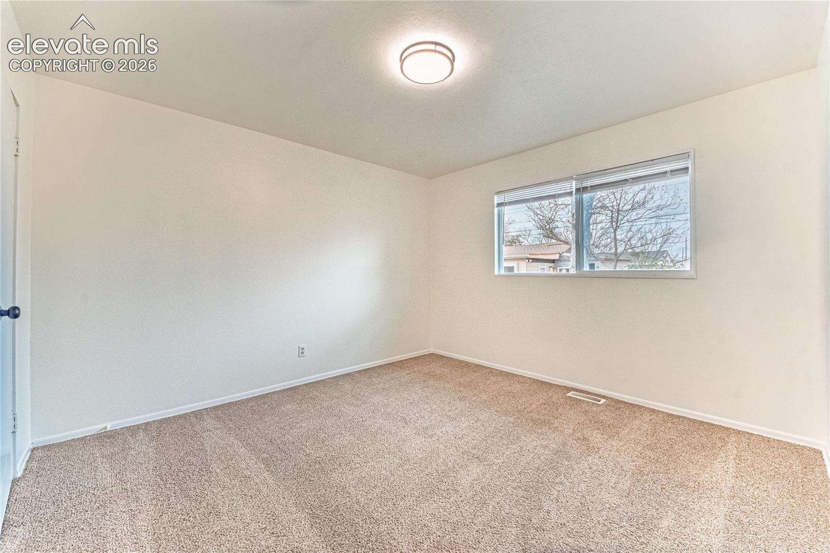 Listing photo 20 for 417 Linda Vista Drive