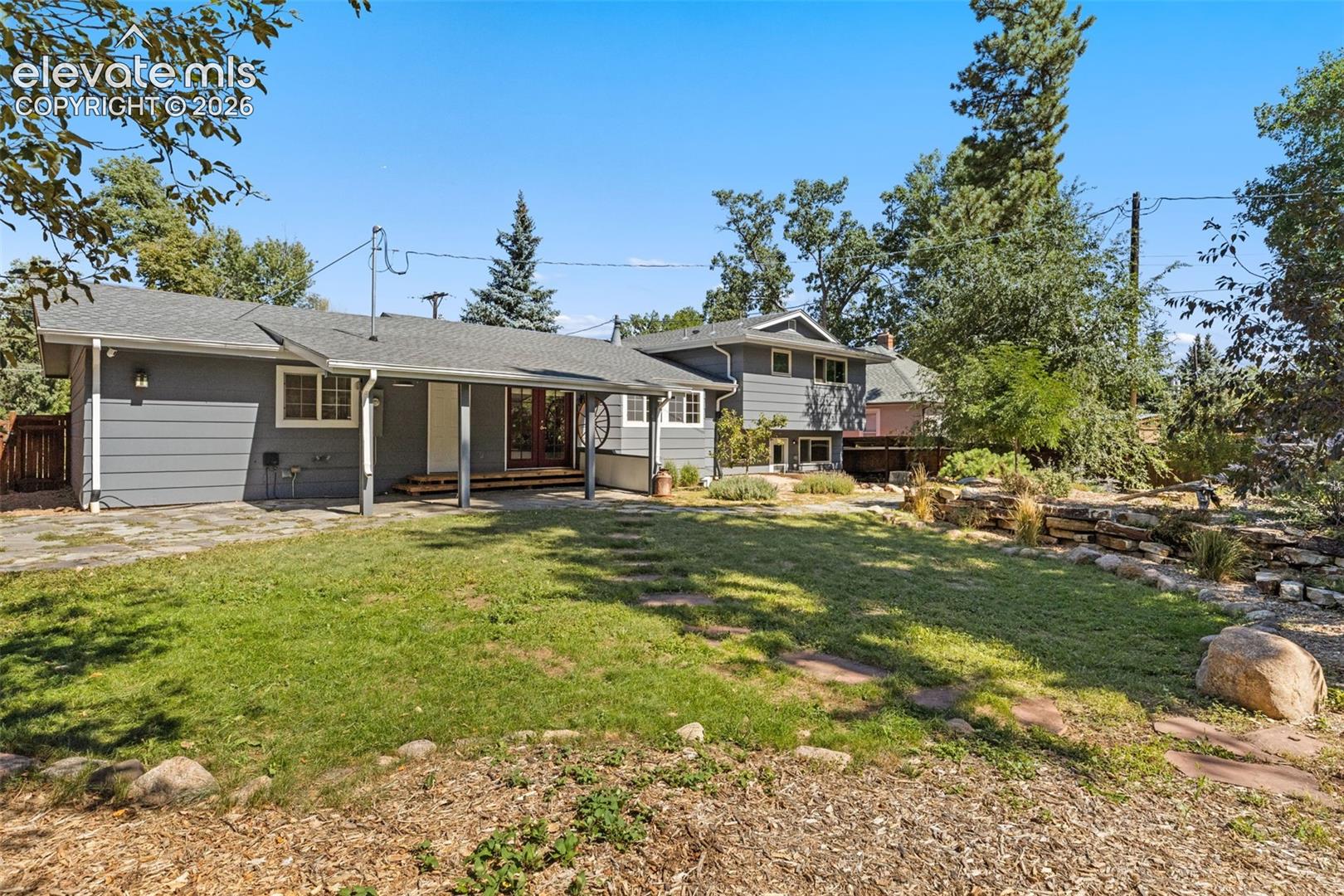 Listing photo 26 for 509 W Cheyenne Road