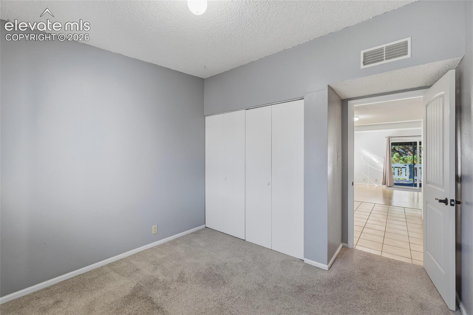 Listing photo 30 for 1062 Fontmore Road C